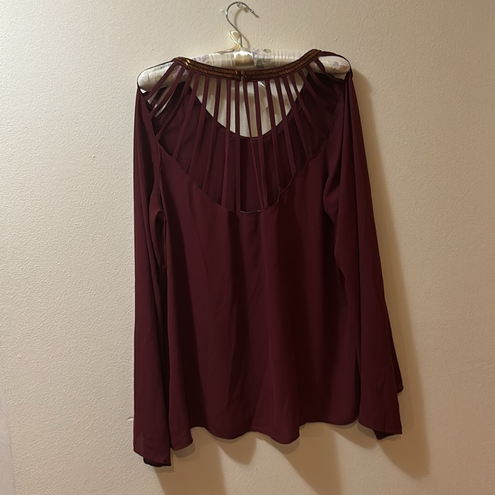 Buckle Maroon Dressy Top- Size XL - Picture 2 of 11